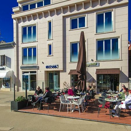 Apartments Riva-Interauto Umag Eksteriør billede