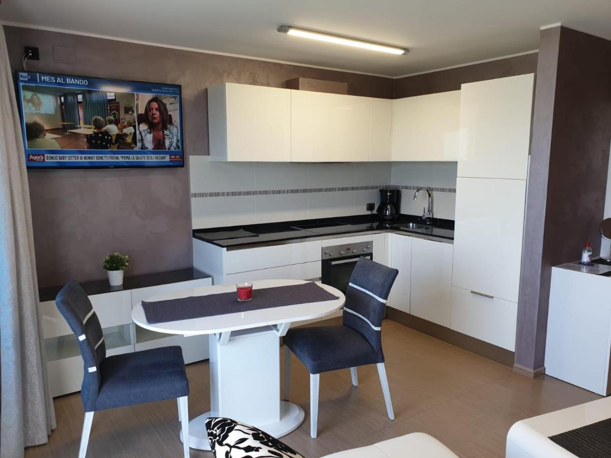 Apartments Riva-Interauto Umag Eksteriør billede