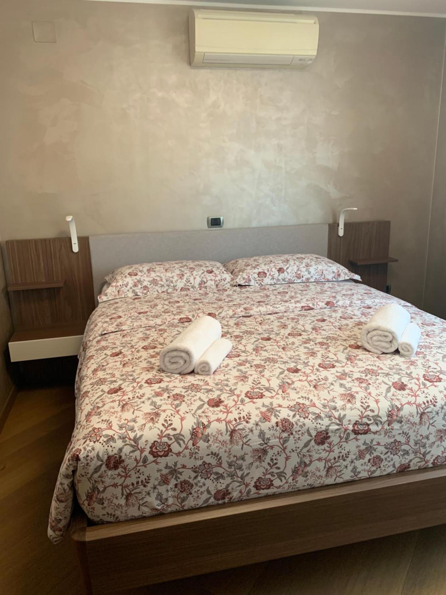 Apartments Riva-Interauto Umag Eksteriør billede