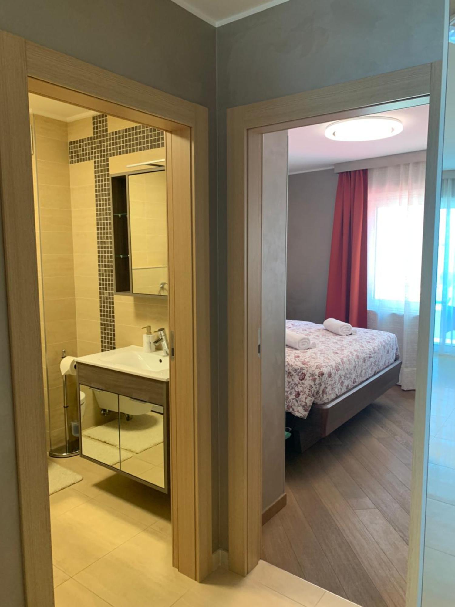 Apartments Riva-Interauto Umag Eksteriør billede