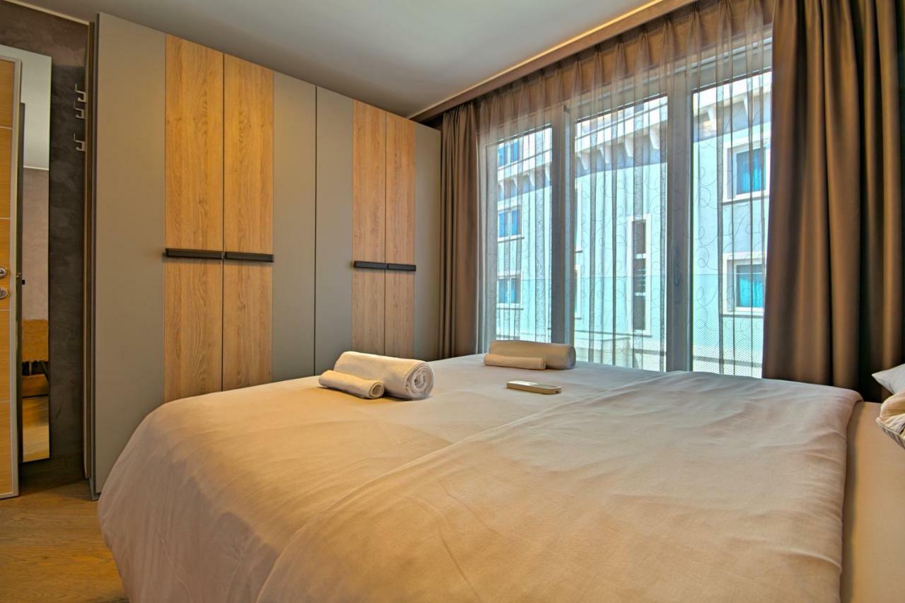Apartments Riva-Interauto Umag Eksteriør billede